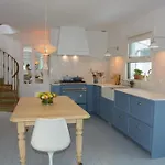 La Colonial - 5 Minutes Walk From And 10 Minutes From Center Design Villa