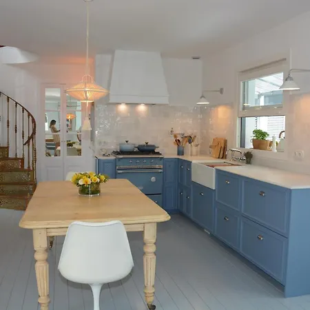 La Colonial - 5 Minutes Walk From And 10 Minutes From Center Design Villa