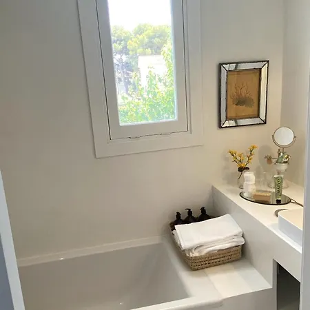 La Colonial - 5 Minutes Walk From And 10 Minutes From Center Design Villa