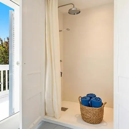 La Colonial - 5 Minutes Walk From And 10 Minutes From Center Design