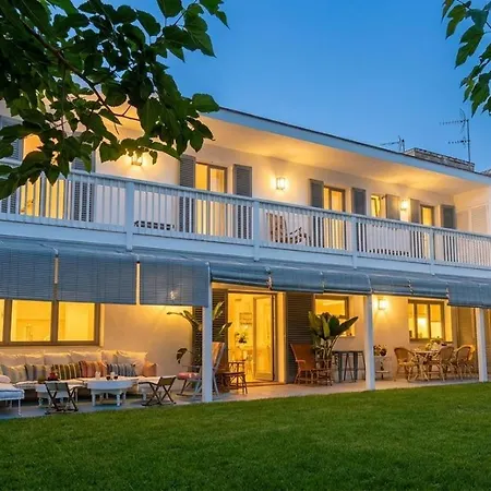 La Colonial - 5 Minutes Walk From And 10 Minutes From Center Design Villa Sitges