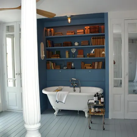 La Colonial - 5 Minutes Walk From And 10 Minutes From Center Design Сіджас